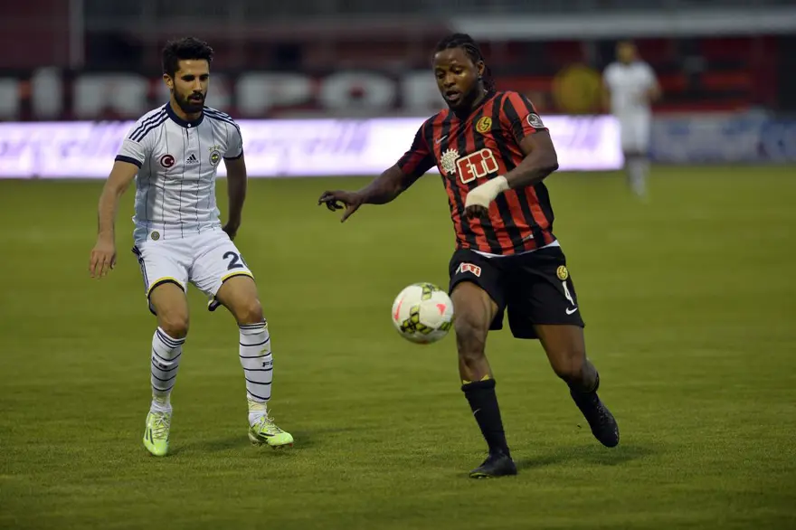 Eskişehirspor-Fenerbahçe maçından kareler 18