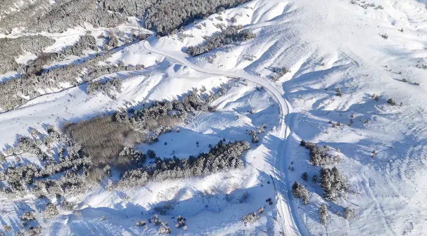 Batıda bahar doğuda zemheri soğukları! Termometreler eksi 23,8 dereceyi gösterdi 5