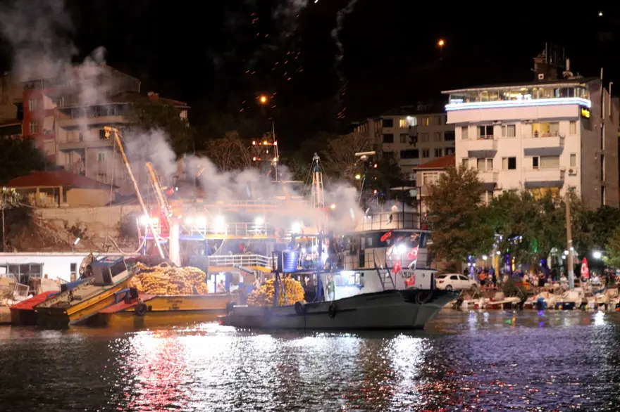 Av yasağı bitti, balıkçılar "Vira Bismillah" dedi 8
