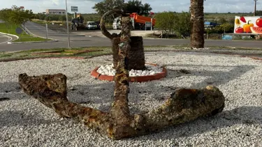 Balıkçıların ağına yaklaşık 3 tonluk tarihi çapa takıldı