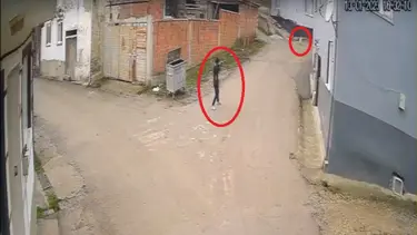 Kovaladığı köpeği tüfekle vurarak öldürdü