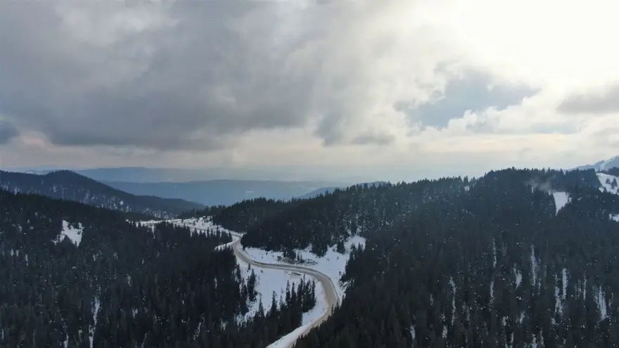 "Anadolu'nun yüce dağı" havadan görüntülendi 9