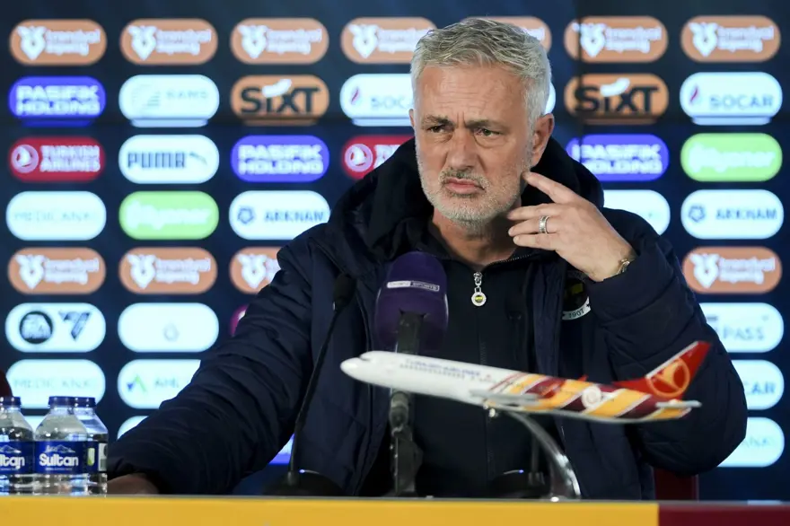 Maymun söylemi dünya basınında: "Mourinho'nun başı dertte, Galatasaray dava açacak" 14