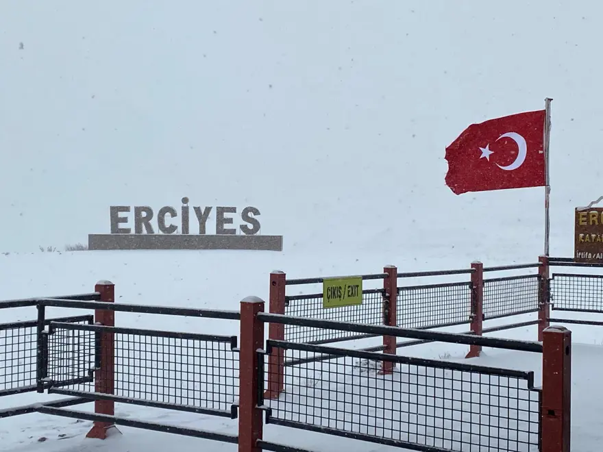 ERCİYES BEYAZA BÜRÜNDÜ 3 ERCİYES BEYAZA BÜRÜNDÜ 3