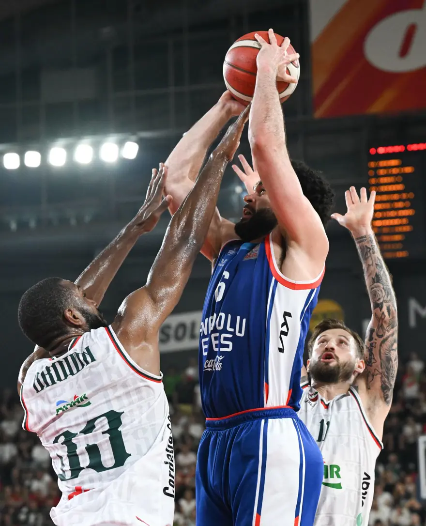 Türkiye Basketbol Süper Ligi'nde şampiyon Anadolu Efes 4