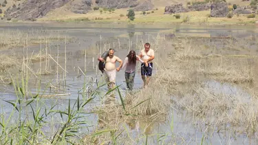 Telefonda arkadaşıyla tartışan genç kız intihara kalkıştı