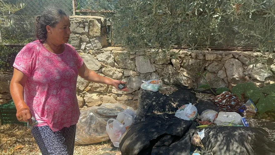 Muğla'da çevreye yayılan kötü koku ekipleri harekete geçirdi! Çöp evin içinden çıkanları gören şaşırdı 1