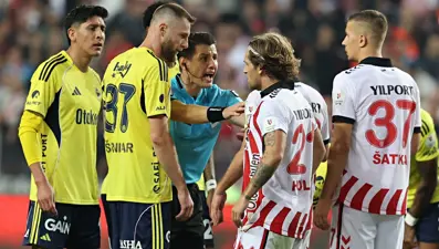 Samsunspor-Fenerbahçe maçının hakemi, devre arasında açıkladı: Golün iptal edilme nedeni belli oldu!