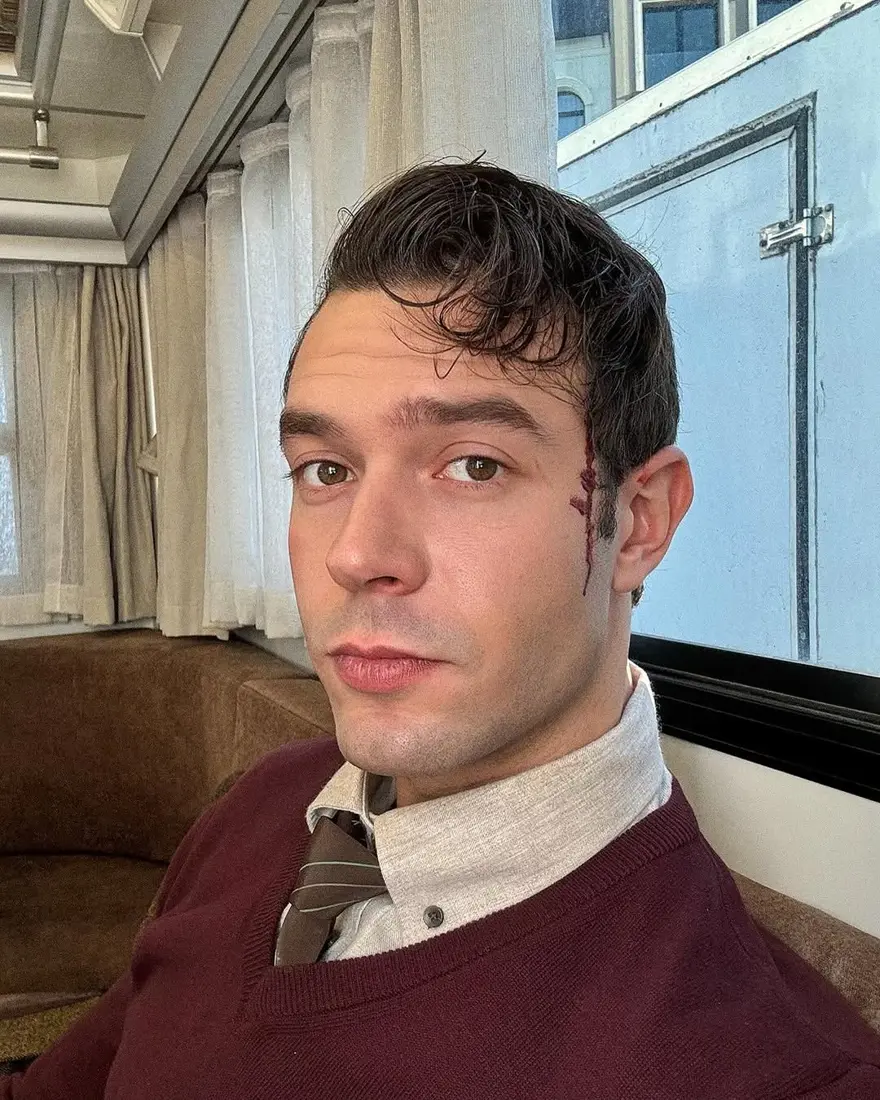 "FERHAT TUTKULU BİR AŞIK" 6