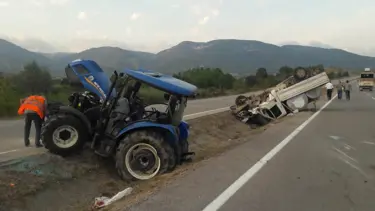 Sinop'ta traktörle çarpışan kamyonetin sürücüsü öldü
