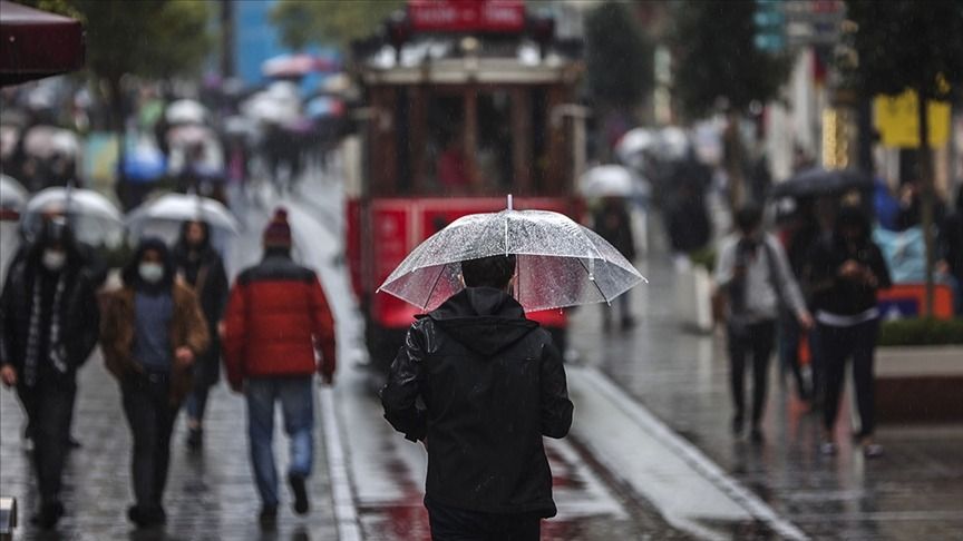 İçişleri Bakanı, valilik ve AKOM uyardı: İstanbul'a kar yağışı için tarih verildi
