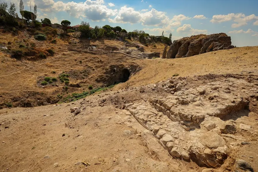 'Türkiye'nin kolezyumu'nda seçkinlere özel 1800 yıllık localar bulundu 