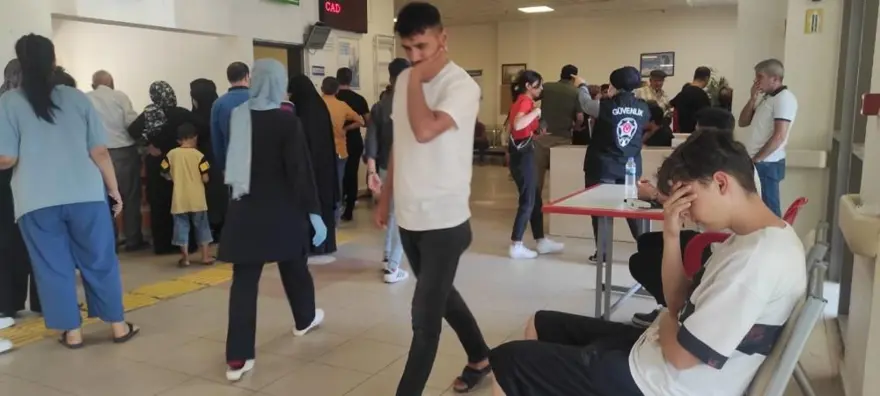 Yüzlerce kişi kusma, yüksek ateş ve ishal şikayetiyle hastanelerekoştu 