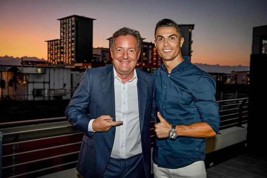 Cristiano Ronaldo çocukluğunda ona hamburger yardımı yapan kadını buldu 3