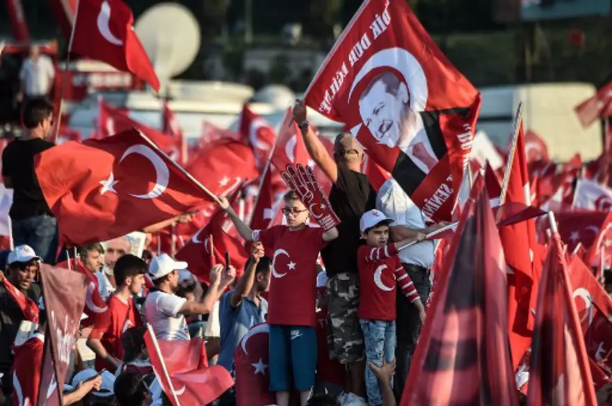 Yabancı ajansların gözüyle İstanbul'da 15 Temmuz 21 Yabancı ajansların gözüyle İstanbul'da 15 Temmuz 21