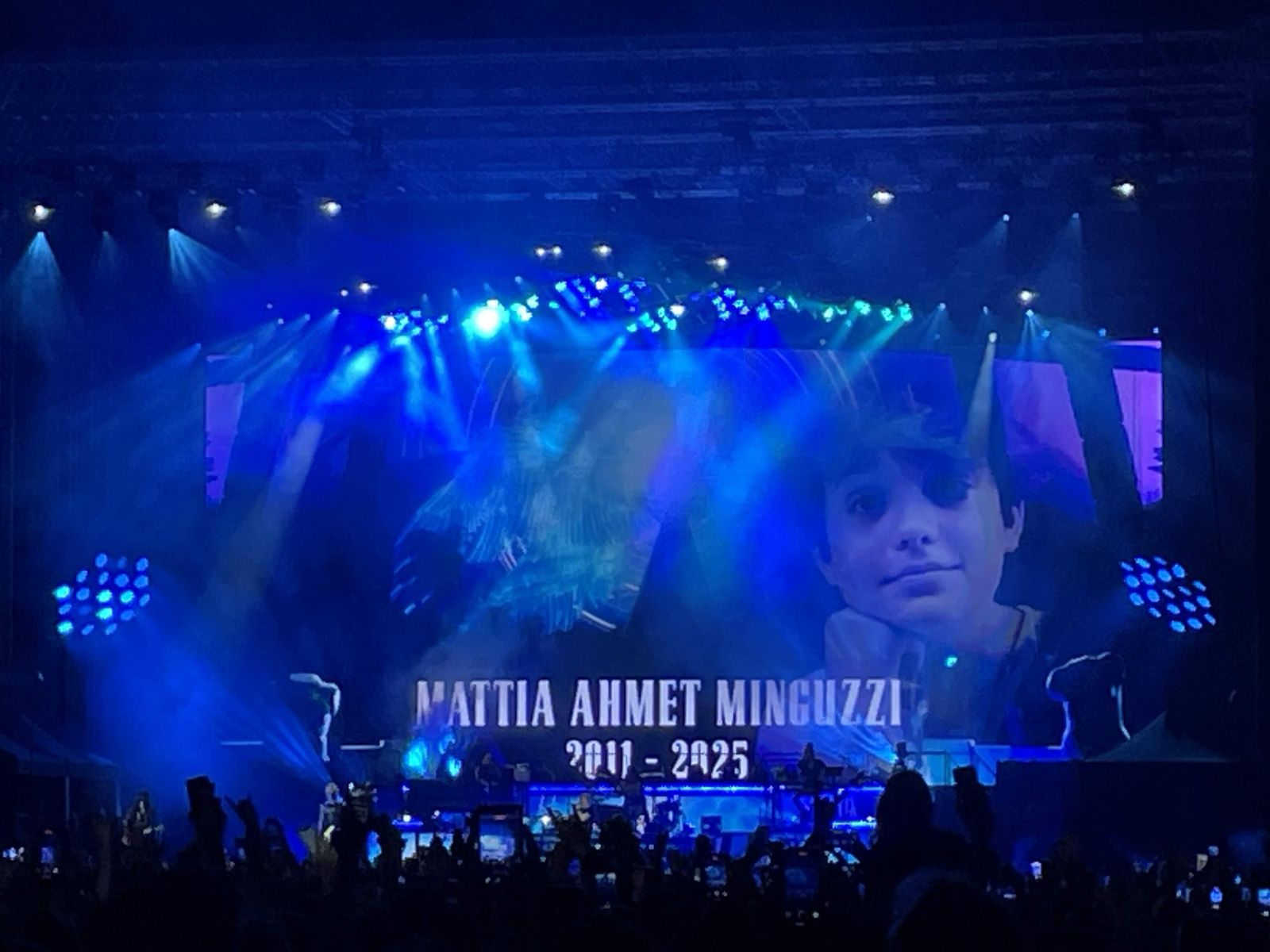 Guns N' Roses konserinde Mattia Ahmet Minguzzi anıldı