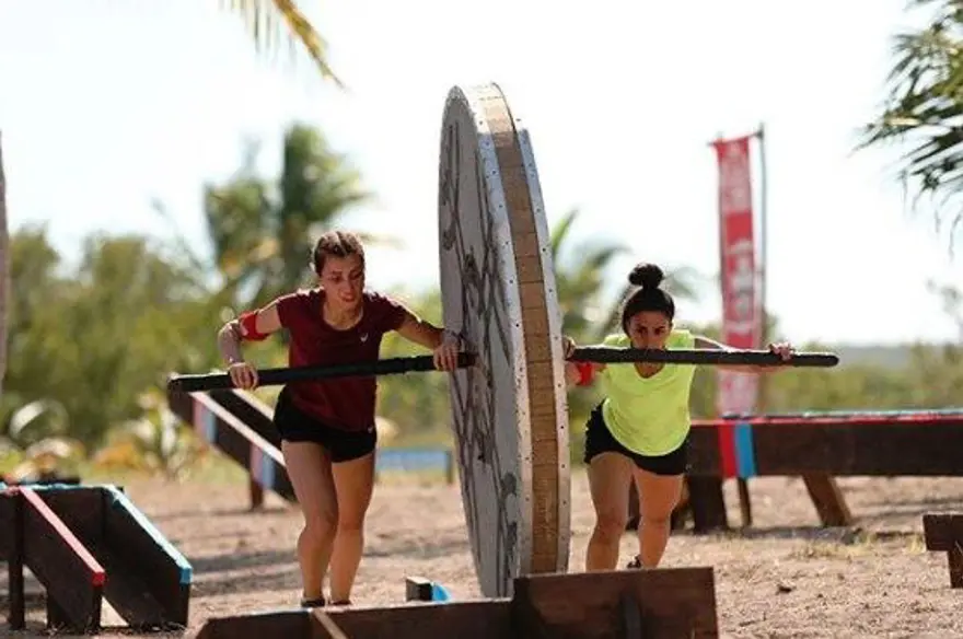 survivor, survivor 2019, survivor siyah takım, beyaz takım, survior ödül oyunları 18