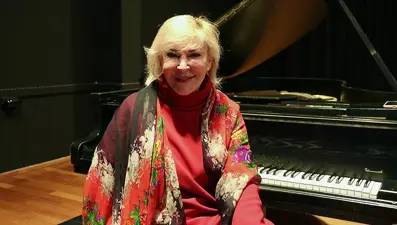 Piyanist Gülsin Onay'dan 3 konser