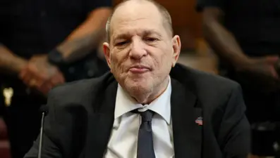 Cezaevindeki Hollywood yapımcısı Harvey Weinstein yeniden suçlu bulundu