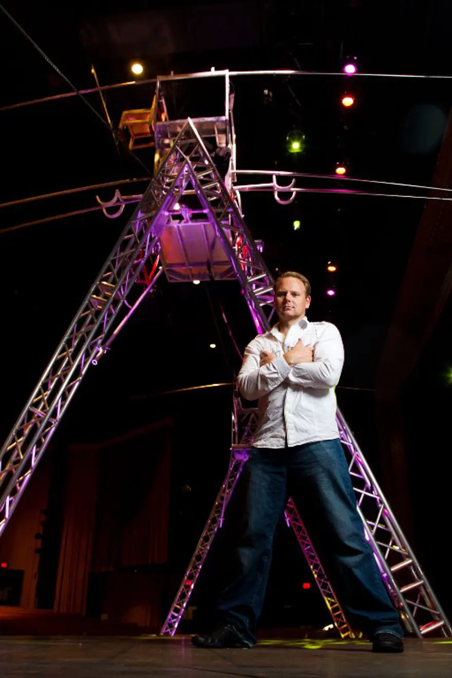 Güvenlik halatı olmadan yürüdü 17 Güvenlik halatı olmadan yürüdü 17