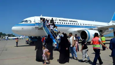 Trabzon’a turist akını (Her gün 35 seferle 4 bin 500 kişigeliyor)