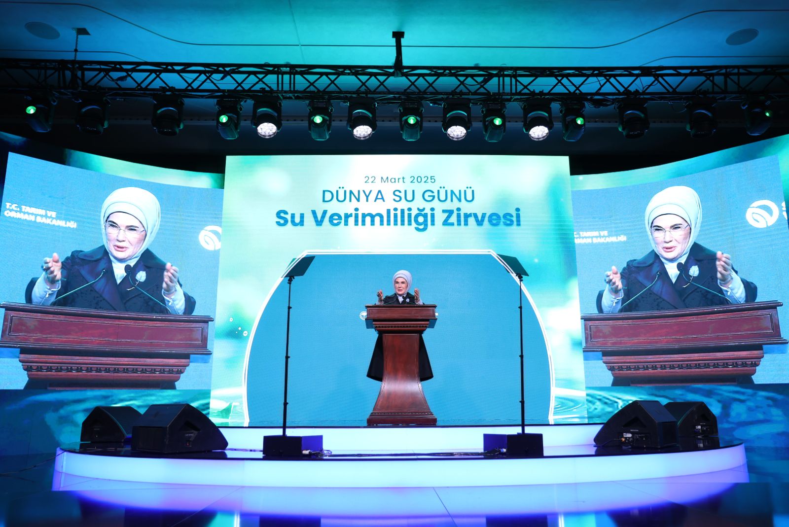 İstanbul'da su verimliliği zirvesi: Emine Erdoğan'dan su seferberliği çağrısı