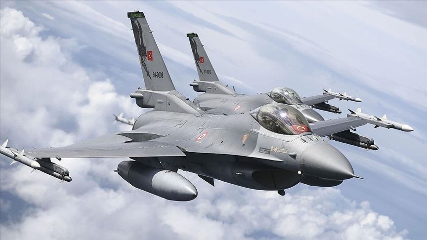 S-300'le Türk F-16'larına taciz