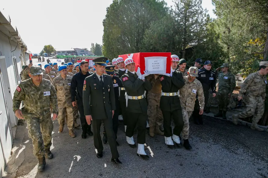 Pençe-Şimşek şehitleri için tören 9