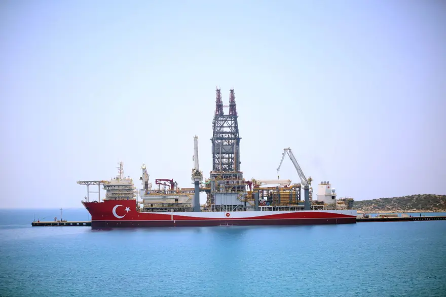 Yeni sondaj gemisi Abdülhamid Han'da hazırlıklar sürüyor 2