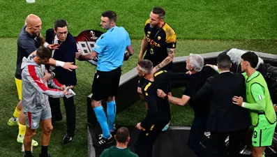 Jose Mourinho'ya UEFA'dan 4 maç men cezası