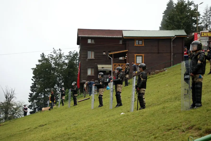 Ayder'de salıncaklar kaldırıldı 13