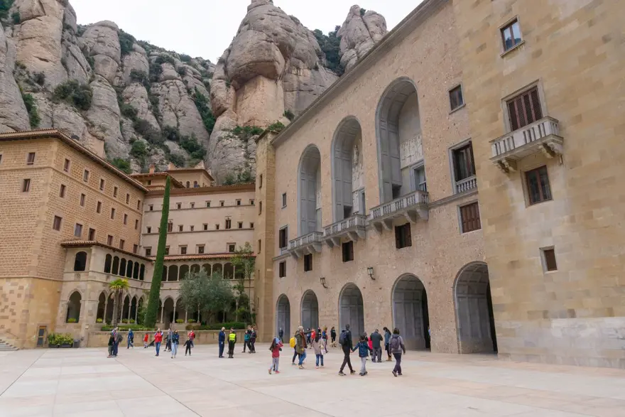 Karayip adasından Covid-19 önlemi: Yılda 607 bin kazanmayan giremez 9 Karayip adasından Covid-19 önlemi: Yılda 607 bin kazanmayan giremez 9