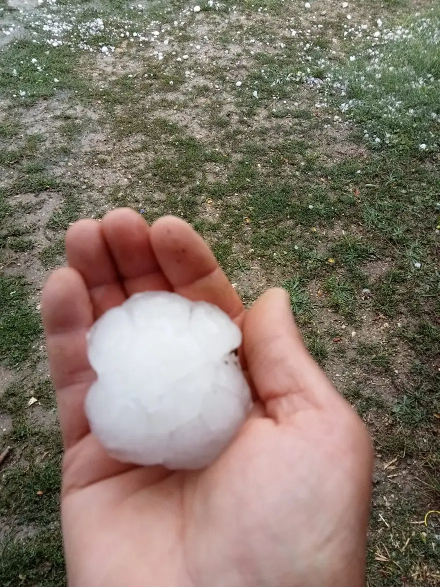 Kastamonu’ya yumurta büyüklüğünde dolu yağdı 1