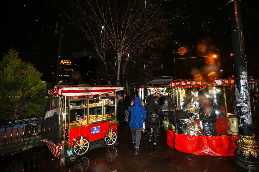 İstanbul'da kar yağışı başladı 5