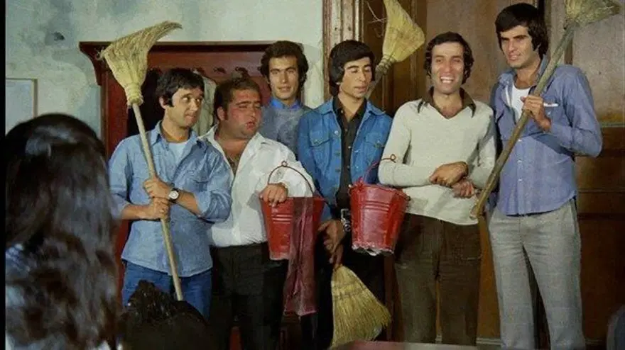 Kemal Sunal, Kemal Sunal kimdir, Kemal Sunal'ın ölüm yıl dönümü, Kemal Sunal'ın hayatı 10