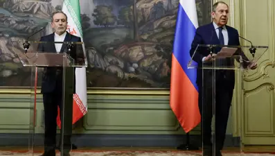 Arakçi, Lavrov’la görüştü: “Rusya’nın nükleer anlaşmada rol oynamasını umuyoruz"