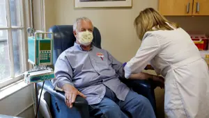 Tartışmalara yol açan Alzheimer ilacı ilk kez bir hastaya uygulandı