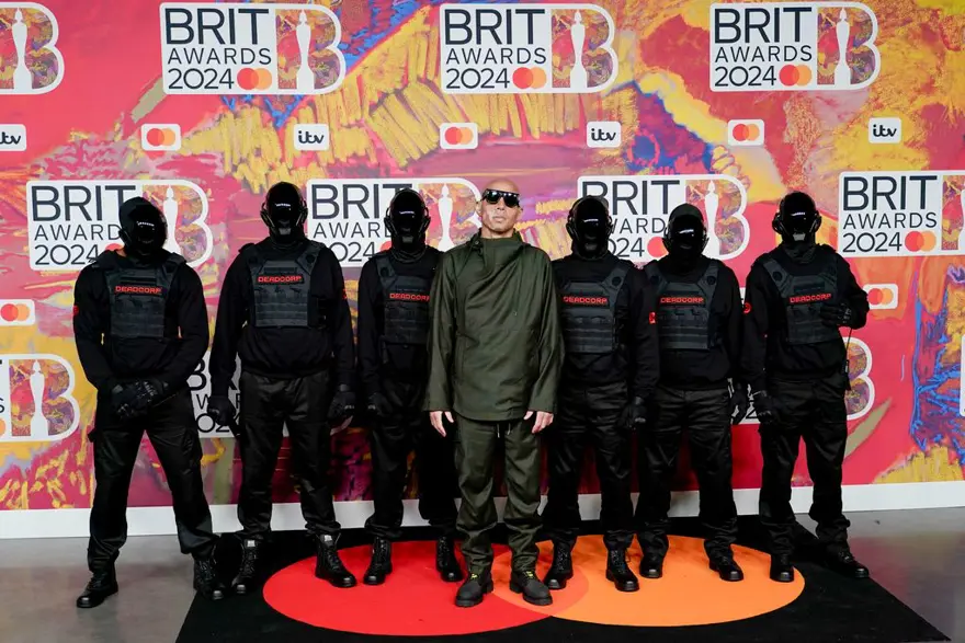 2024 BRIT Ödülleri'nde kırmızı halı şıklığı 4