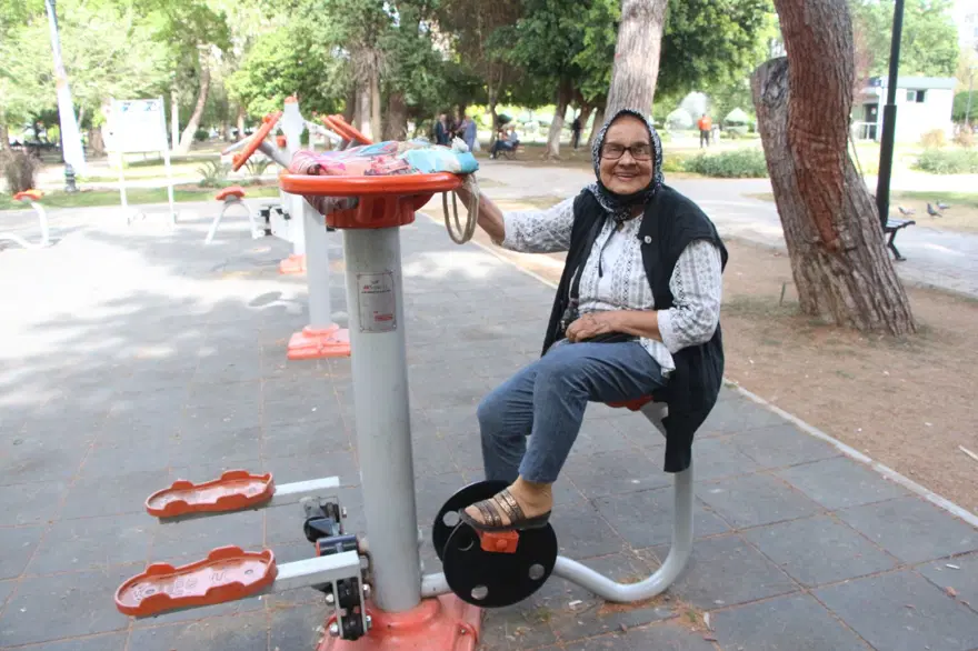 Adana "yanıyor" | Termometreler 42 dereceyi gösterdi 2 Adana "yanıyor" | Termometreler 42 dereceyi gösterdi 2