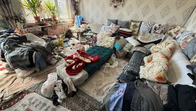 Eskişehir'de bir evden 1 ton çöp çıkarıldı