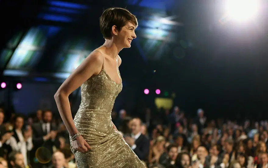 Lisede bile zirvedeydi: 40. yaşını kutlayan Anne Hathaway'in en iyi filmleri 24
