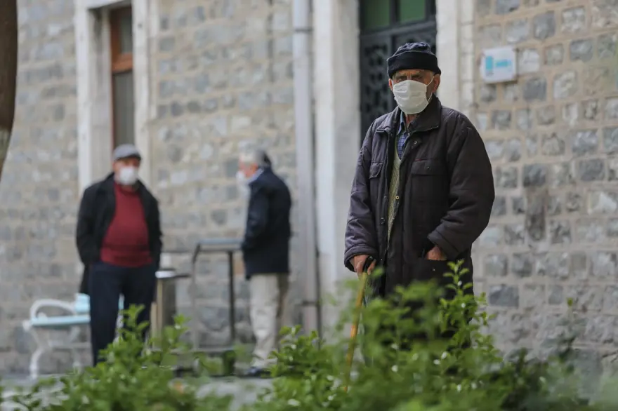 "ŞU DURUMDA YAKINLARIMIZLA GÖRÜŞEMİYORUZ, SADECE TELEFONLA GÖRÜŞEBİLİYORUZ" 5 "ŞU DURUMDA YAKINLARIMIZLA GÖRÜŞEMİYORUZ, SADECE TELEFONLA GÖRÜŞEBİLİYORUZ" 5