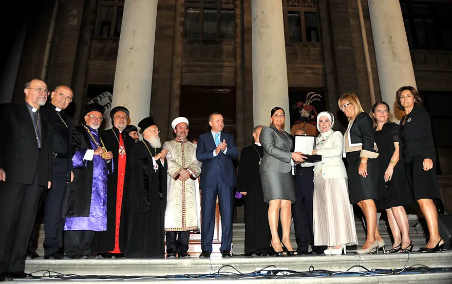 Azınlık temsilcileriyle iftar 21