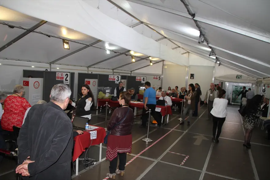 Yurt dışında oy verme işlemi sona erdi 