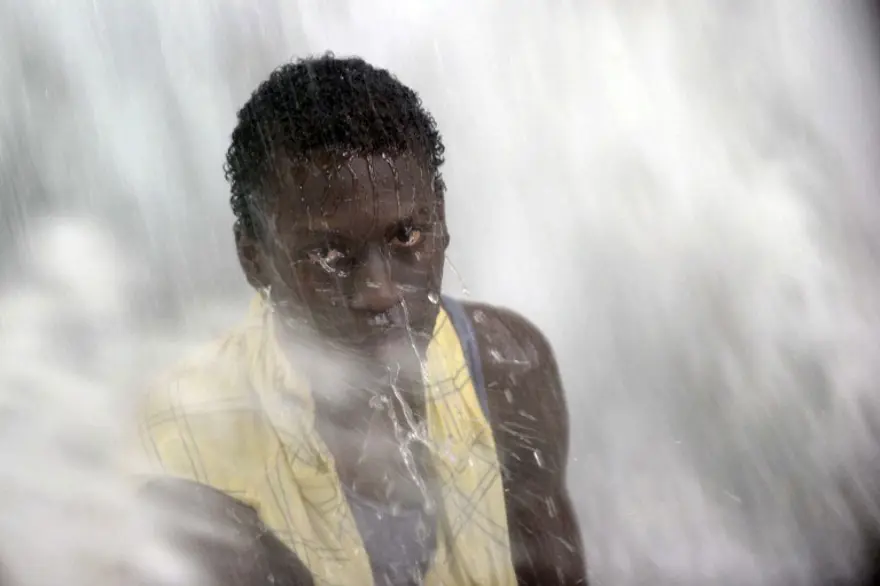 Yüzlerce Haitili günahlarından arındı 1