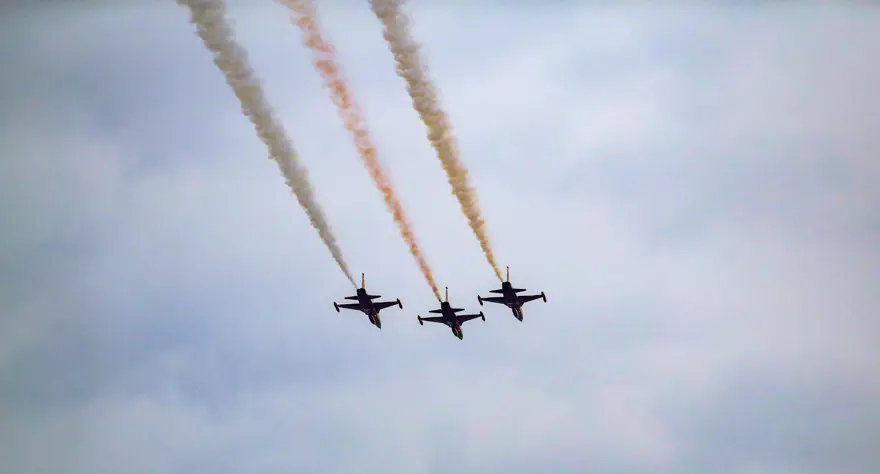 TürkYıldızları’ndan Antalya’da Ata’ya saygı uçuşu 5