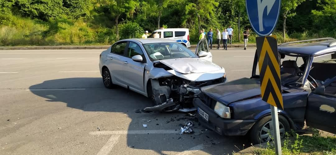 Görele'de feci kaza: Sürücü araç camından fırladı