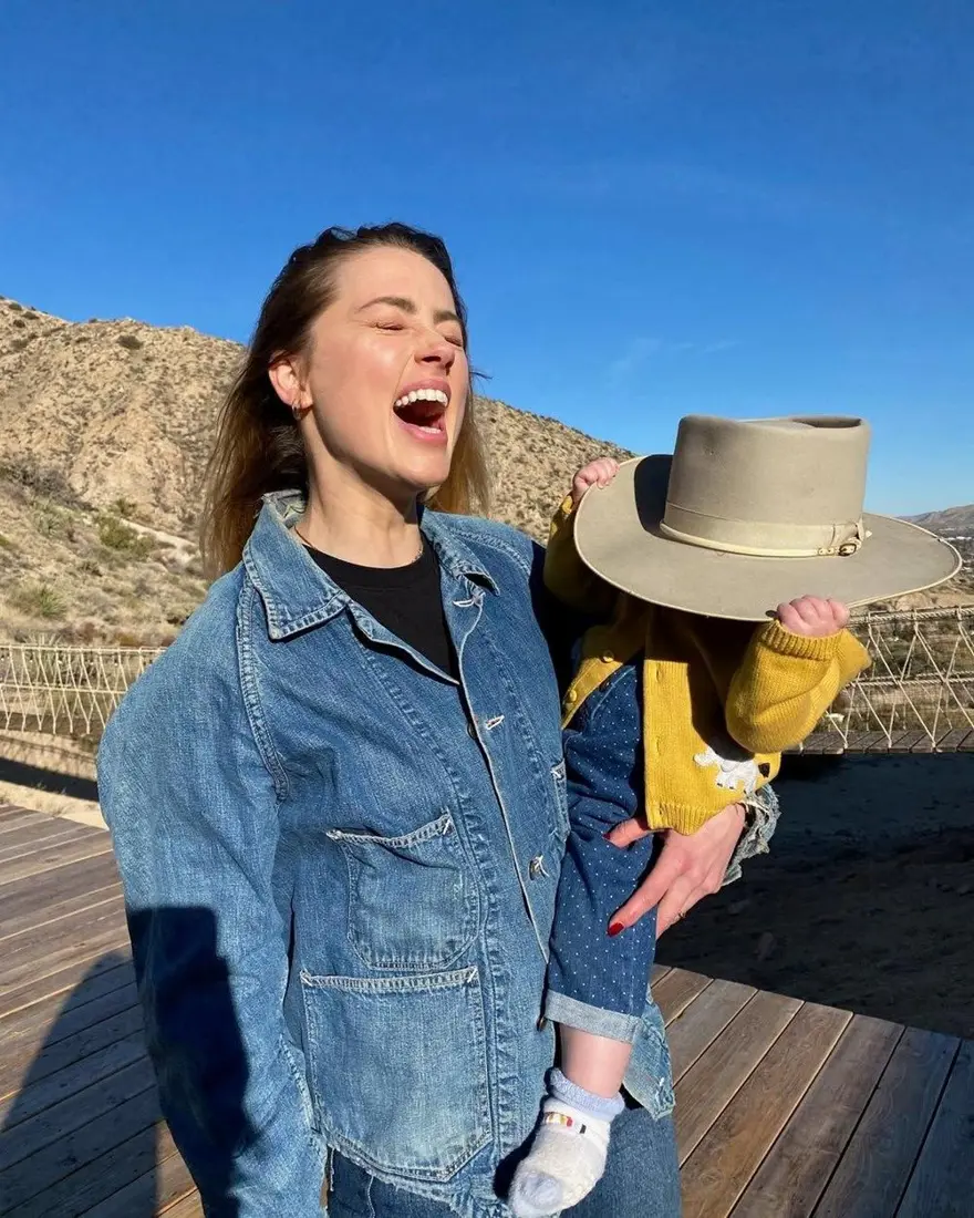 HOLLYWOOD'U TERK ETMİŞTİ 2