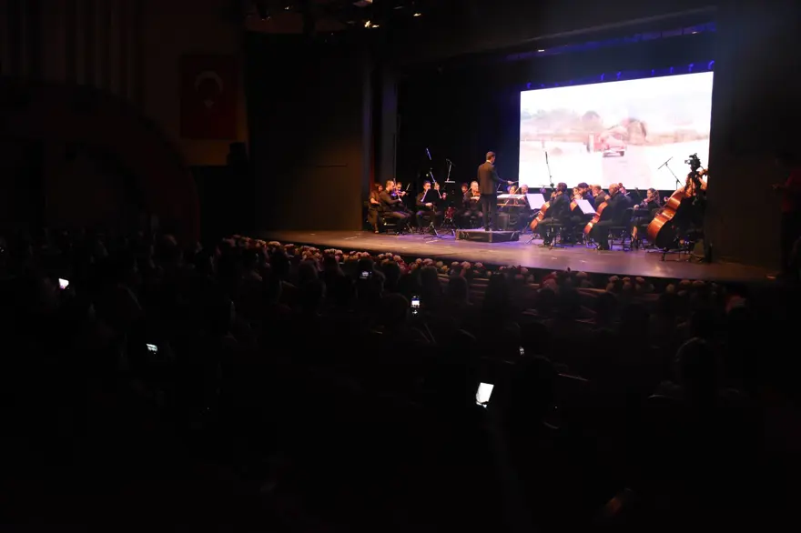 30. Uluslararası Adana Altın Koza Film Festivali'nde Onur Ödülleri verildi 4