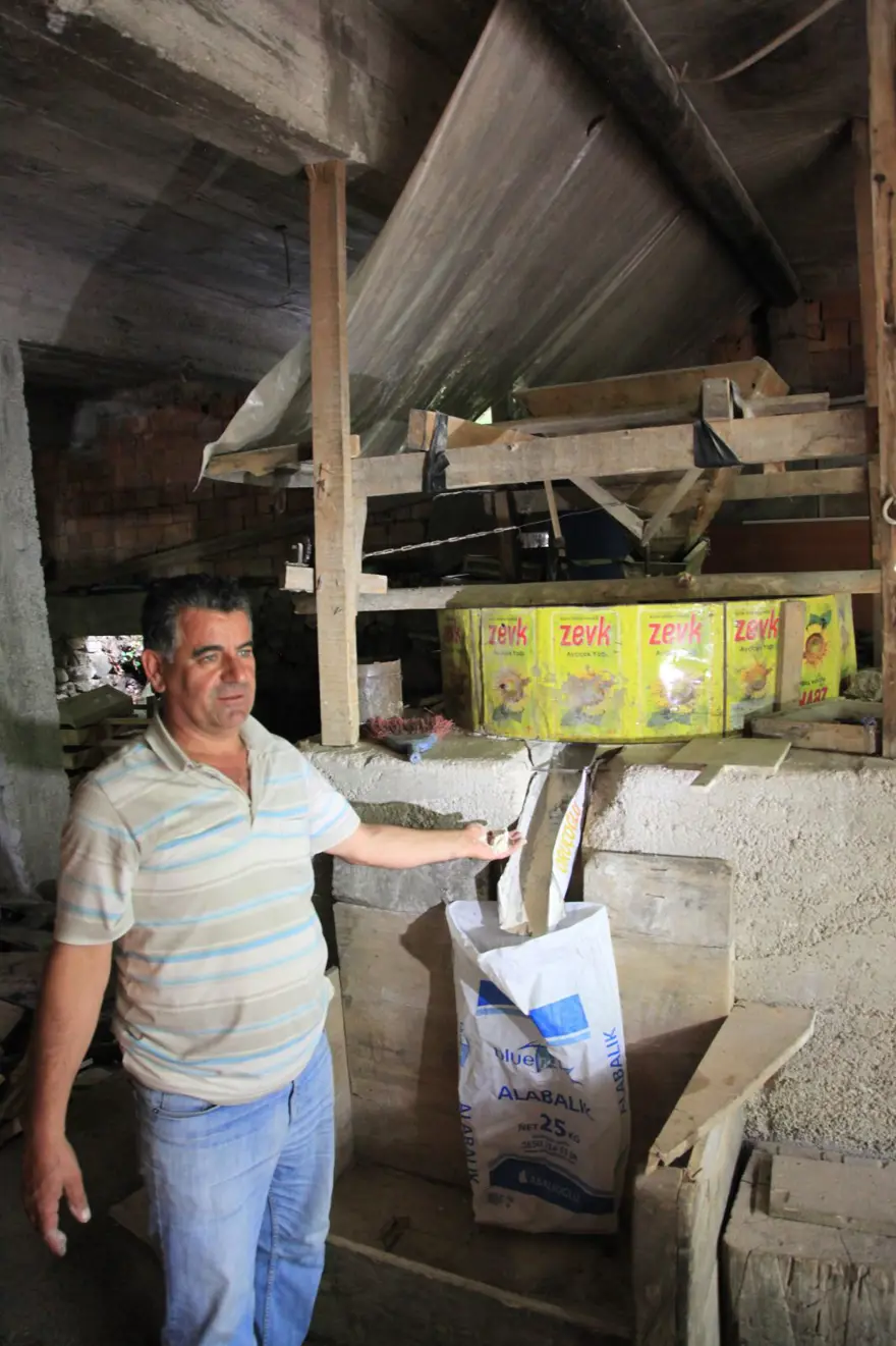 Bin rakımlı tepede zamana meydan okuyan 9 asırlık su değirmeni 12